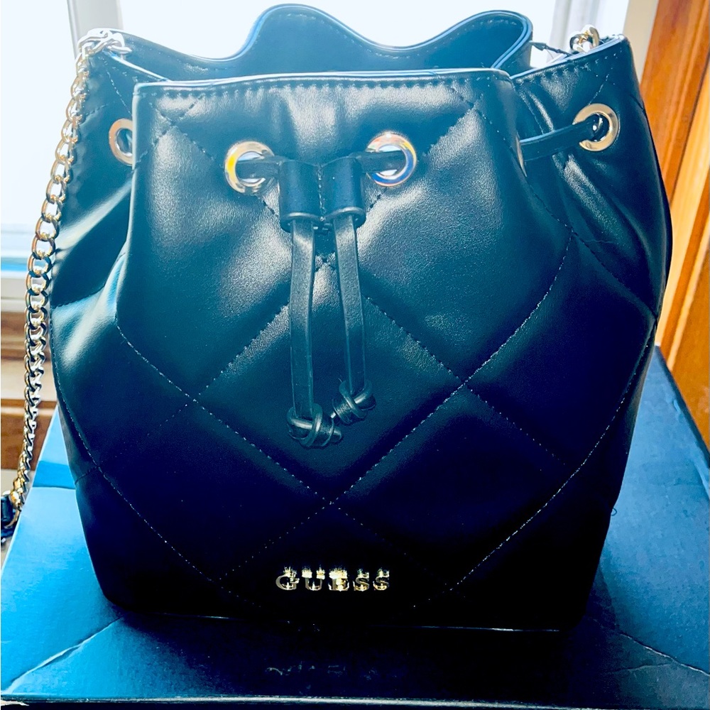 ✨NEW✨ Guess Purse ‘Quncey’ (Black) - $60